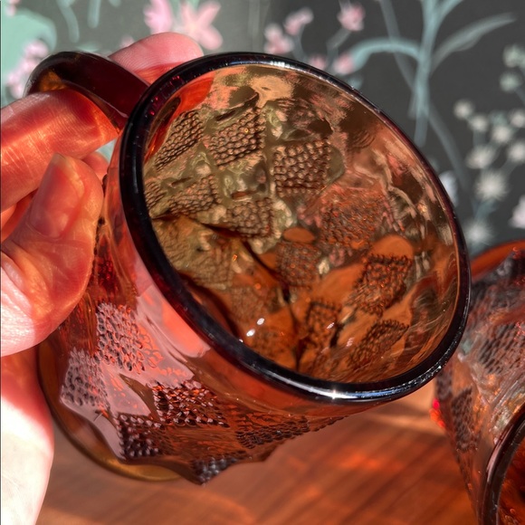 Beautiful Vintage Fire King dark Amber Kimberly mugs LOT OF 2 Anchor Hawking 8oz - Picture 6 of 15